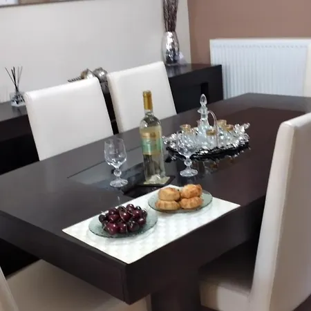 Villa Popi &